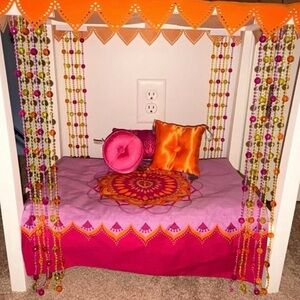 Julie’s retro bed
